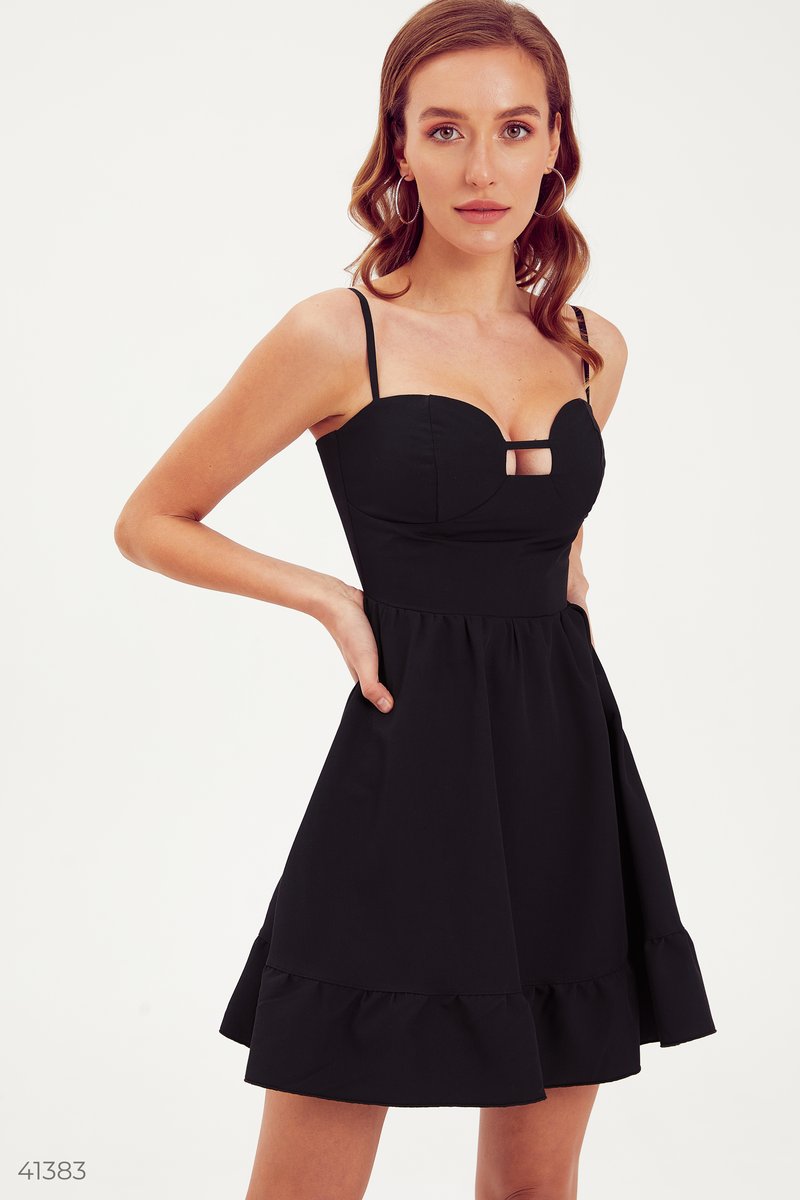 Черное платье мини с оборками фотография 1