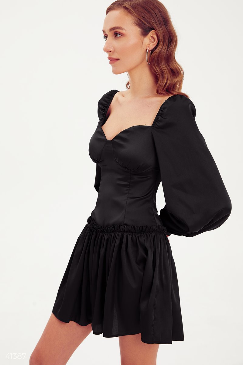 Шелковое черное платье с рюшами Gepur