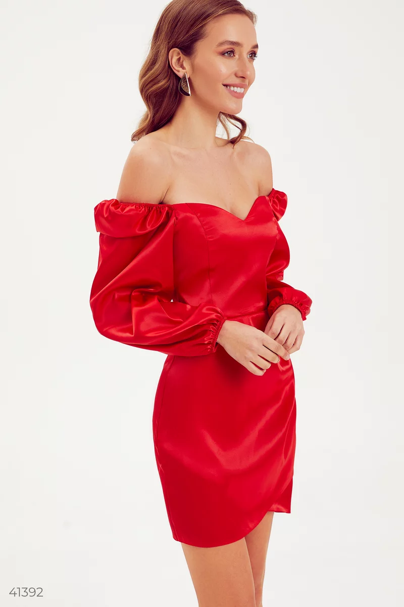 Красное платье мини с пышными рукавами фотография 1