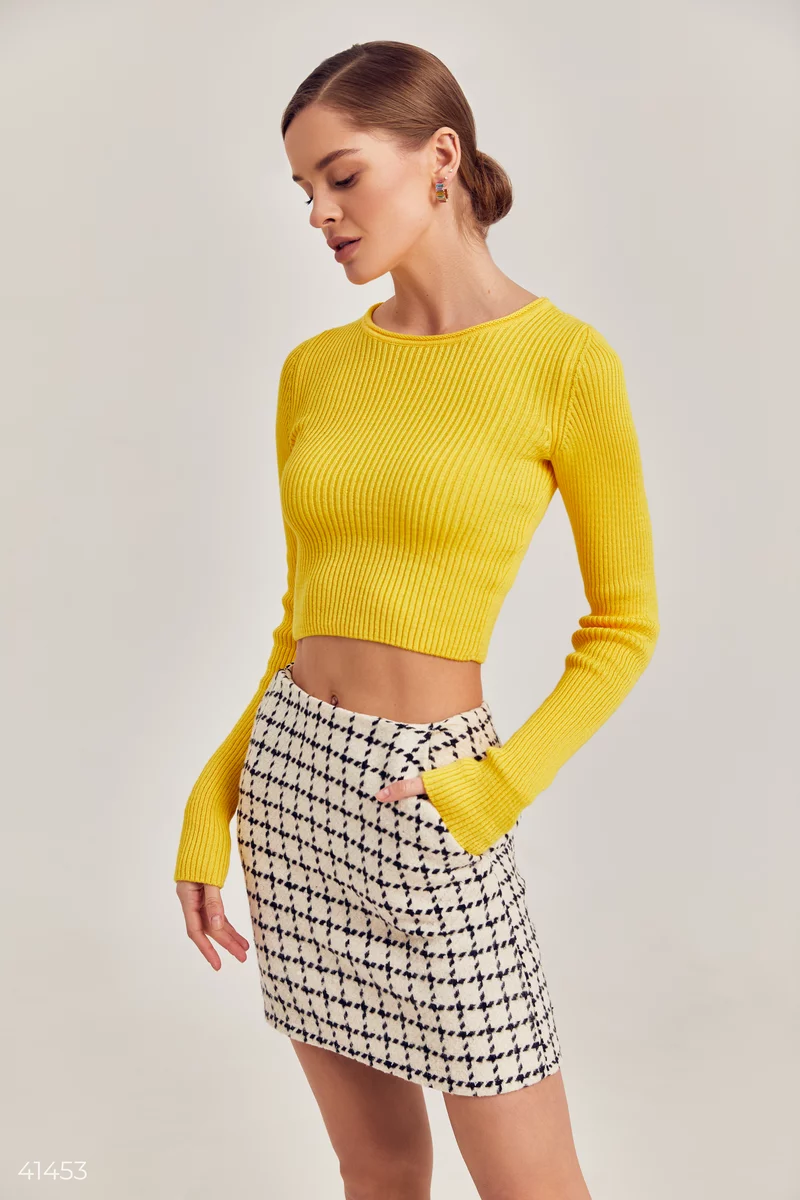 Yellow knitted top with long sleeves photo 1