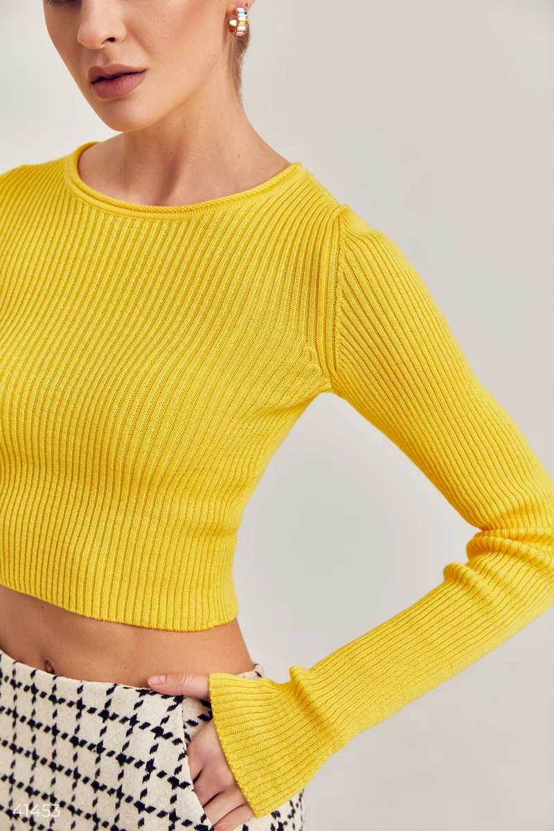 Yellow knitted top with long sleeves photo 2