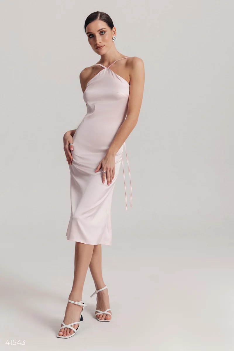 Розовое платье миди с завязками фотография 1
