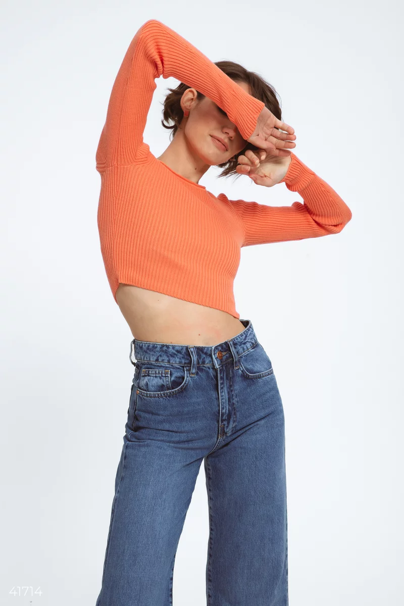 Bright knitted top photo 1