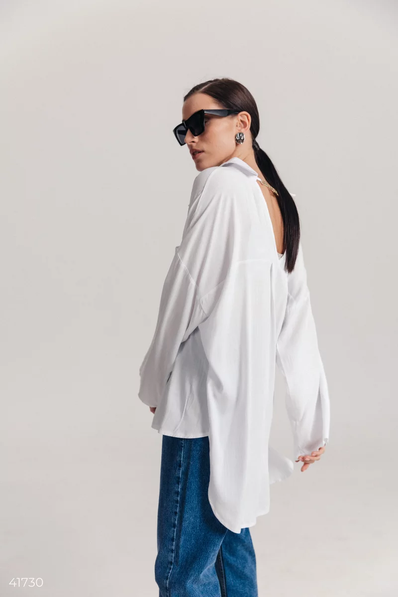 Белая рубашка oversize фотография 1