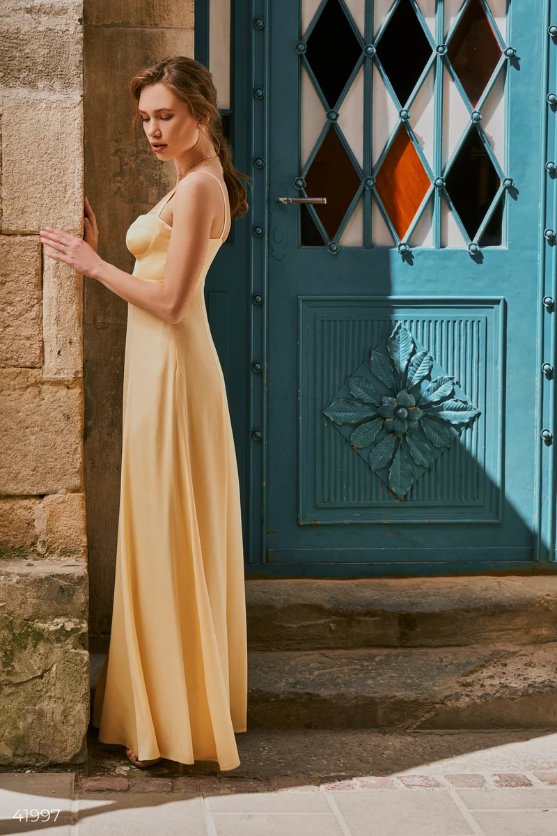 Elegant lemon-colored maxi dress photo 2