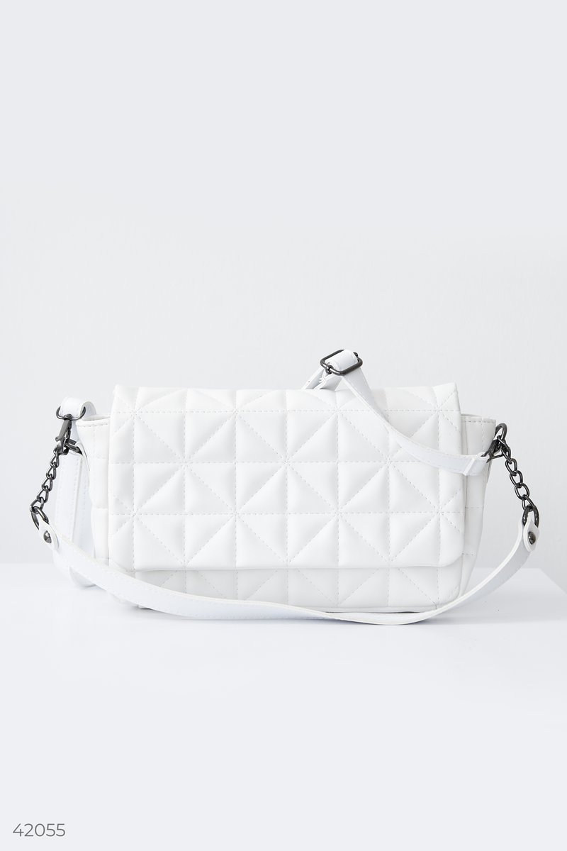 White quilted bag