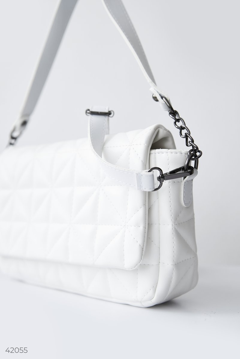 White quilted bag
