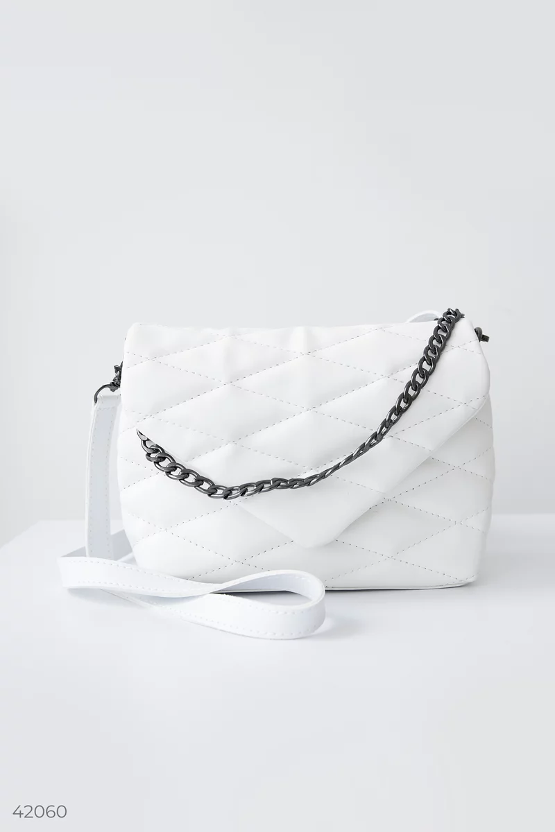 White quilted bag with chain photo 2