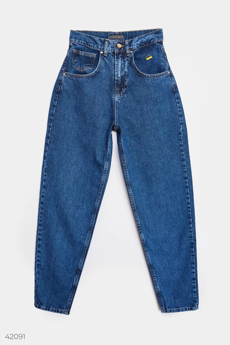 Кастомизированные джинсы-бойфренды фотография 1