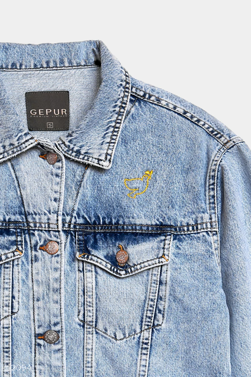 Cropped denim jacket with peace symbol embroidery photo 1