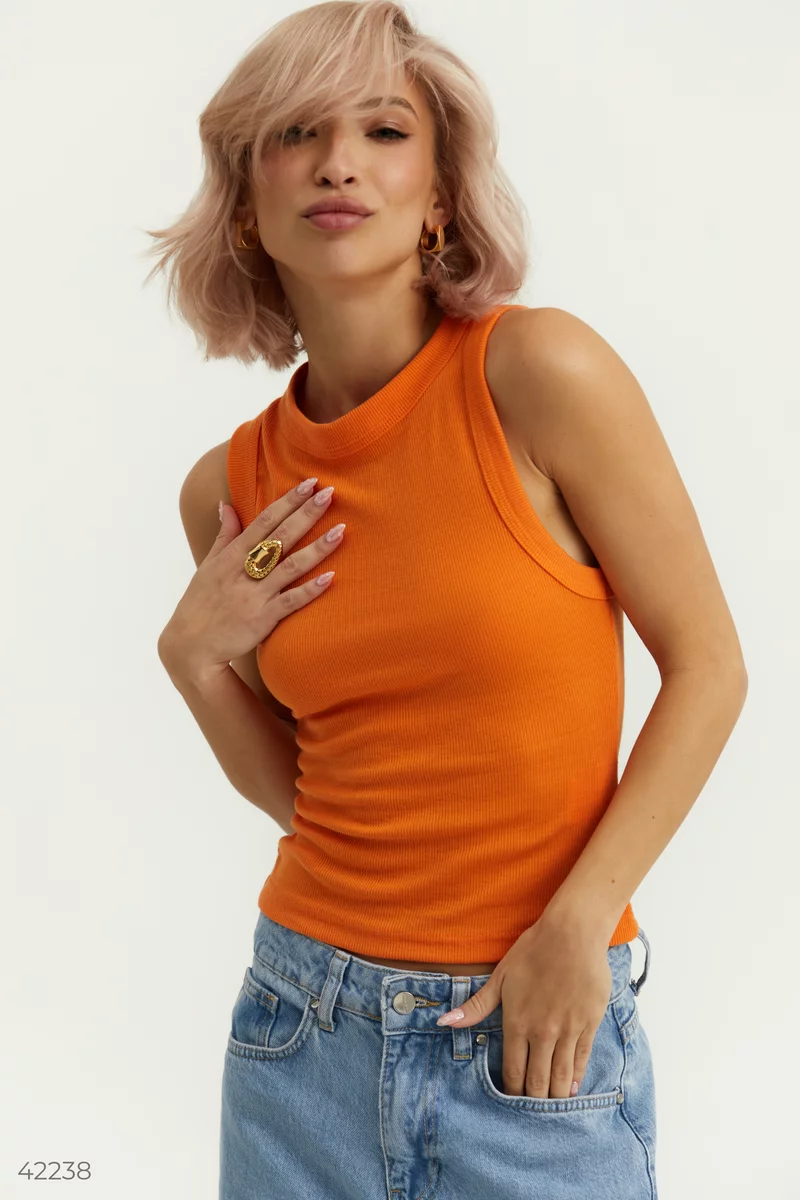 Orange T-shirt with a small scar photo 2