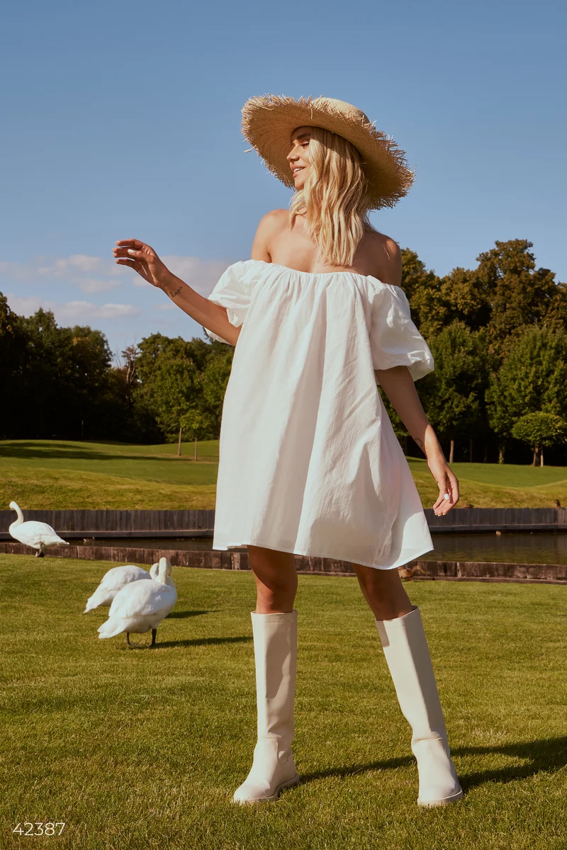 Молочное платье из натурального коттона фотография 3