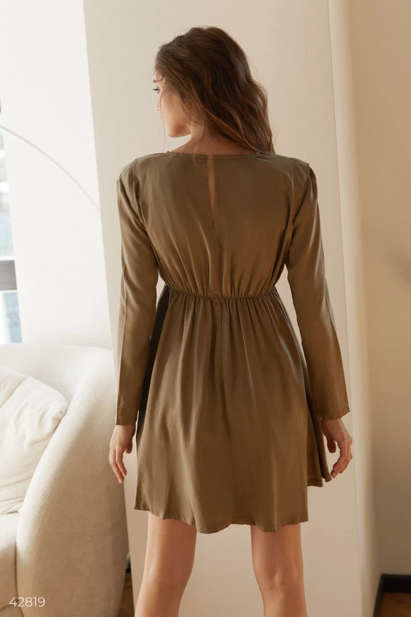 Staple dress with seam at the waist photo 5