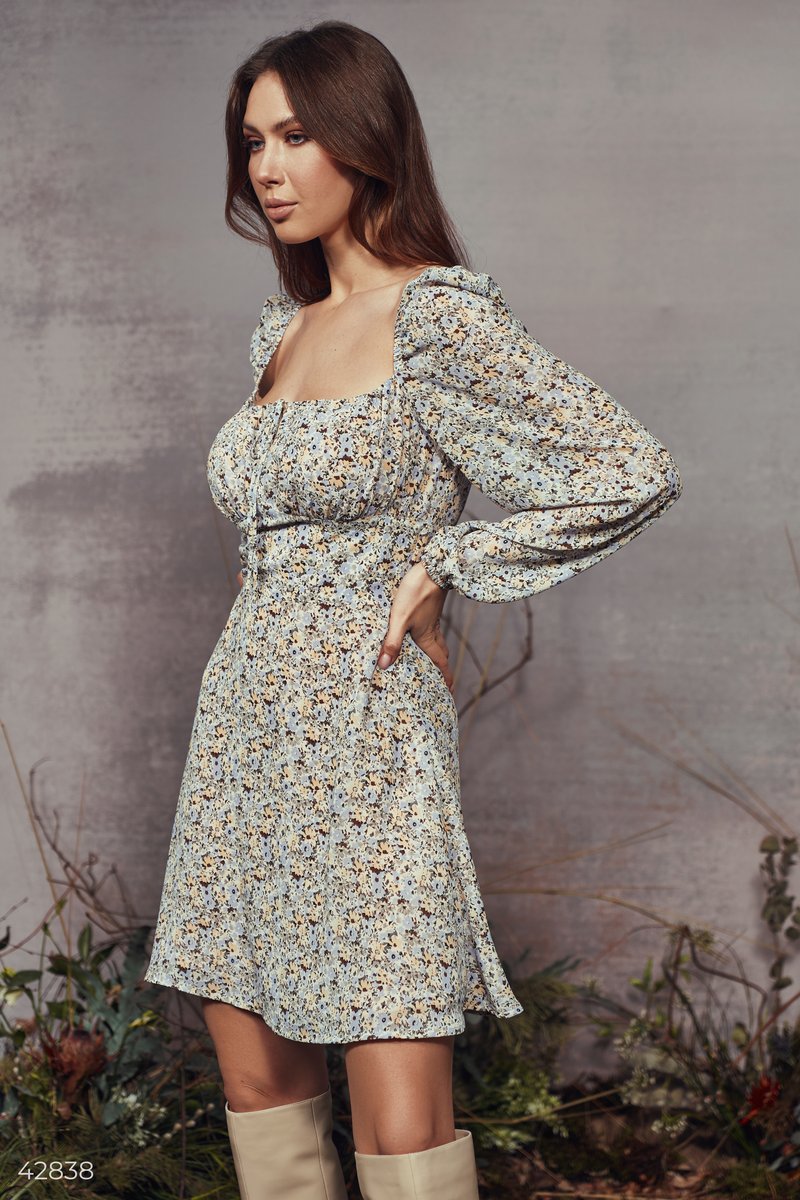 Floral dress with puff sleeves