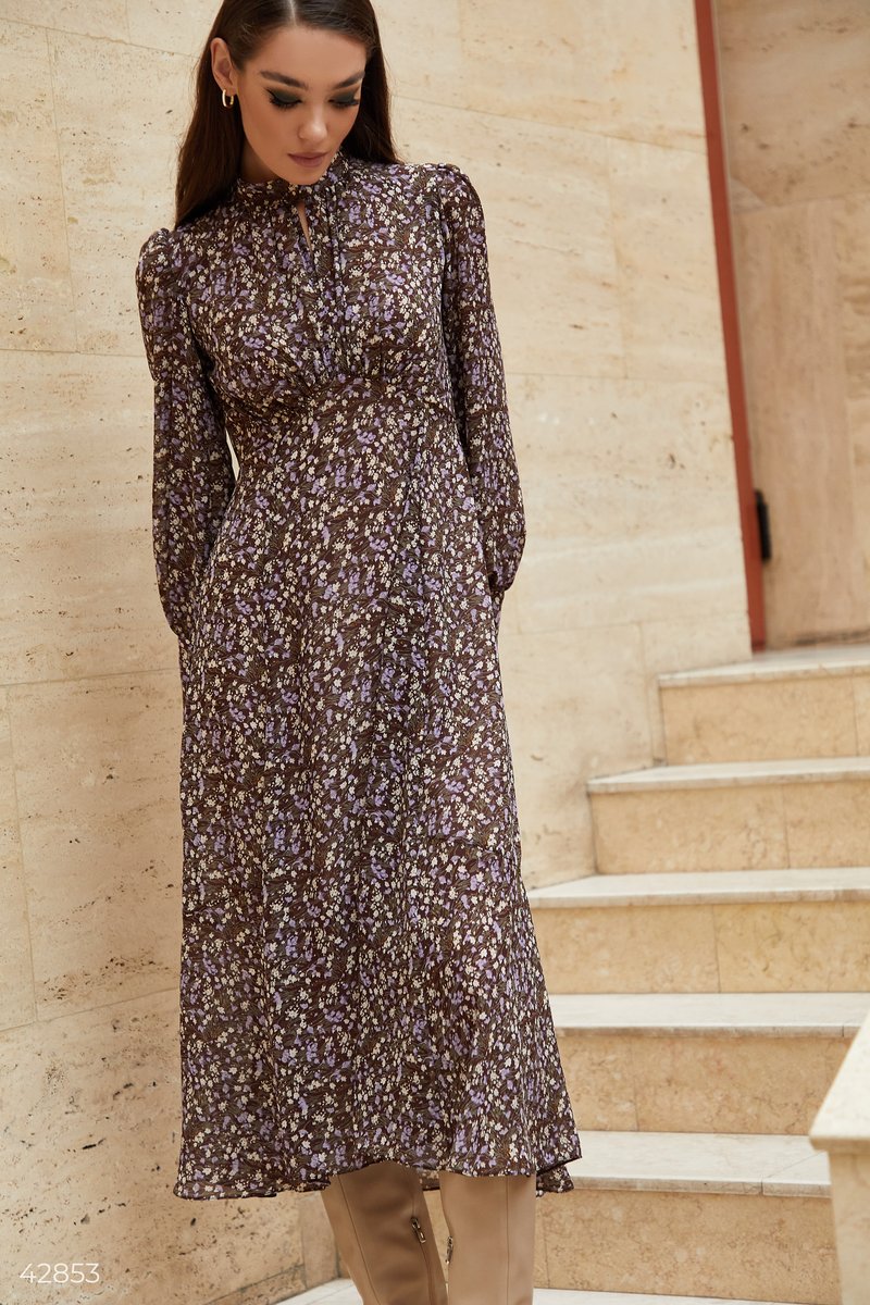 Женственное шифоновое платье в цветочный принт фотография 4