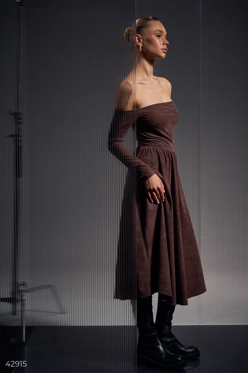 Off-the-shoulder dress in chocolate photo 5