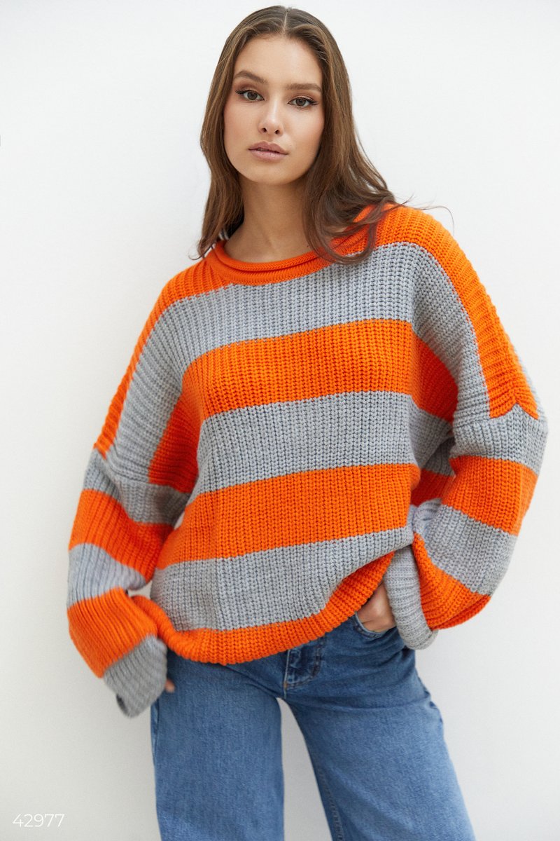 Яскравий светр у широку смужку Сірий 42977