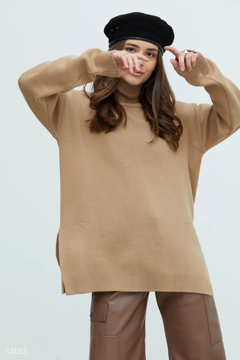 Warm sweater with slits in camel shade photo 1