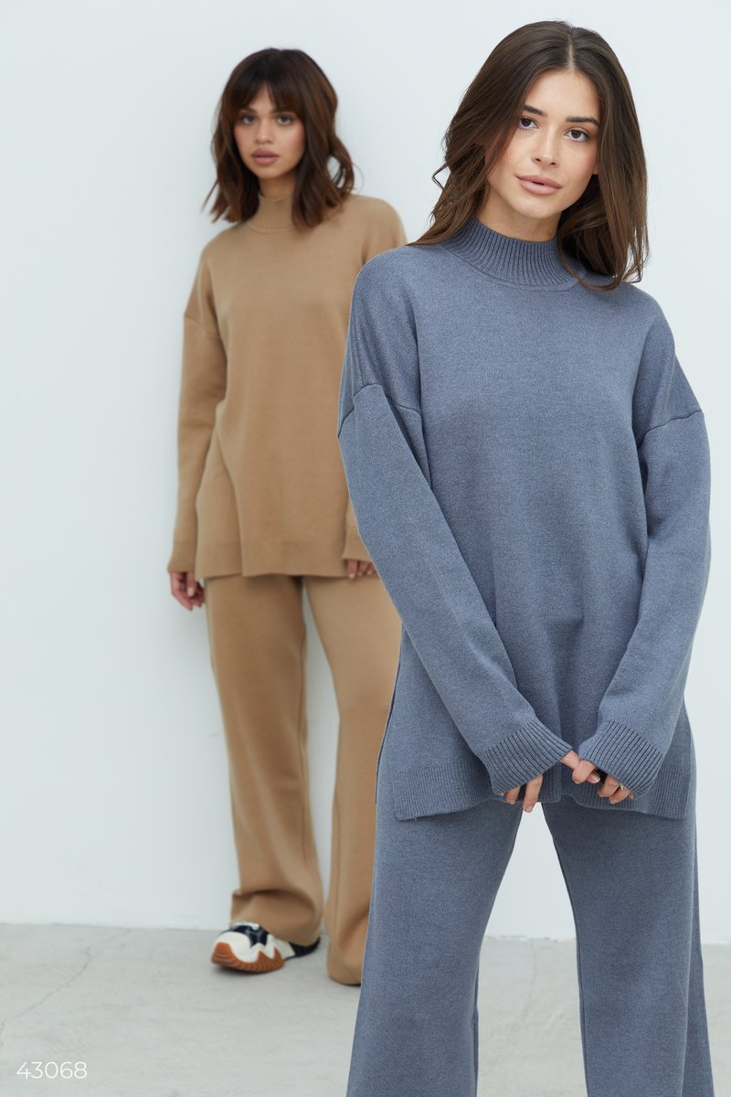 Cotton suit with sweater and pants