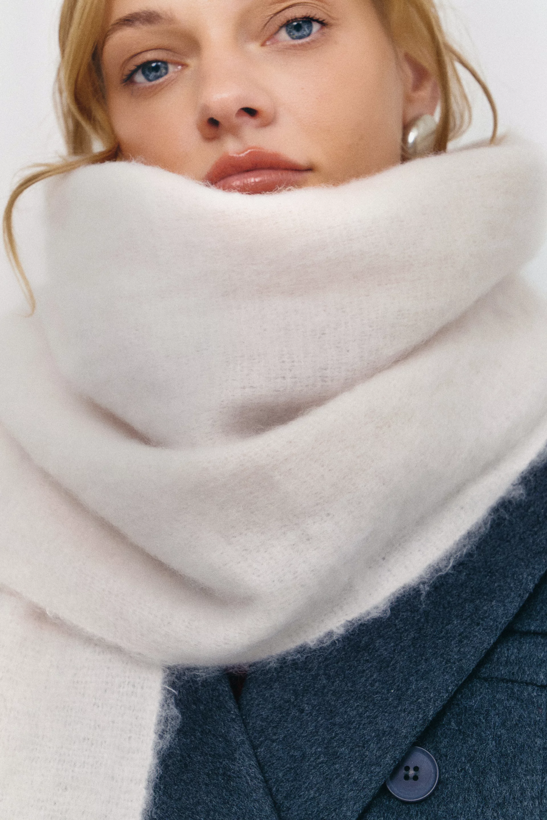 マフラー・ストール TATIANA Maxi Rams Wool Scarf MF8011 Milk BUTTER MUSINSA | TATIANA Maxi Rams wool scarf MF8011 Milk ButTER