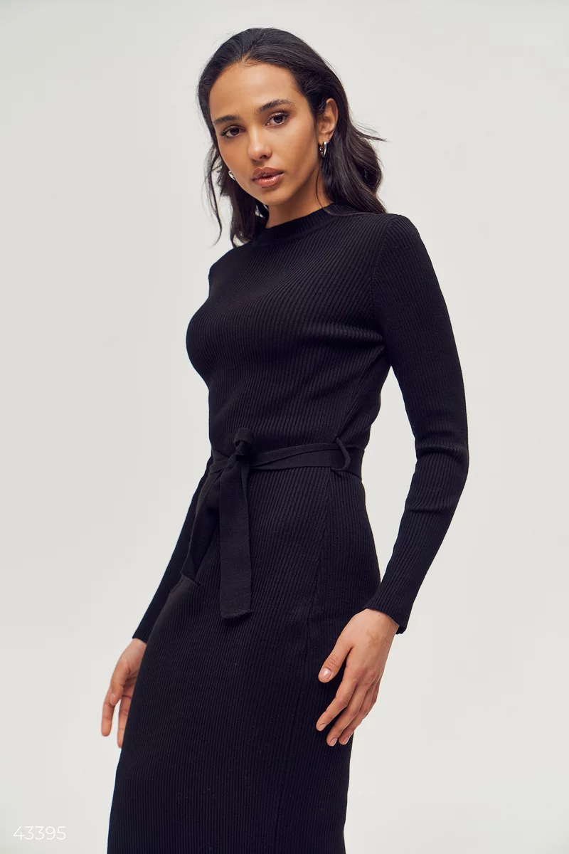 Black midi dress with a belt photo 1