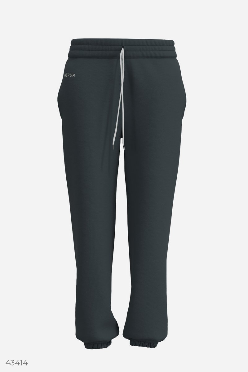 Warm joggers in graphite shade