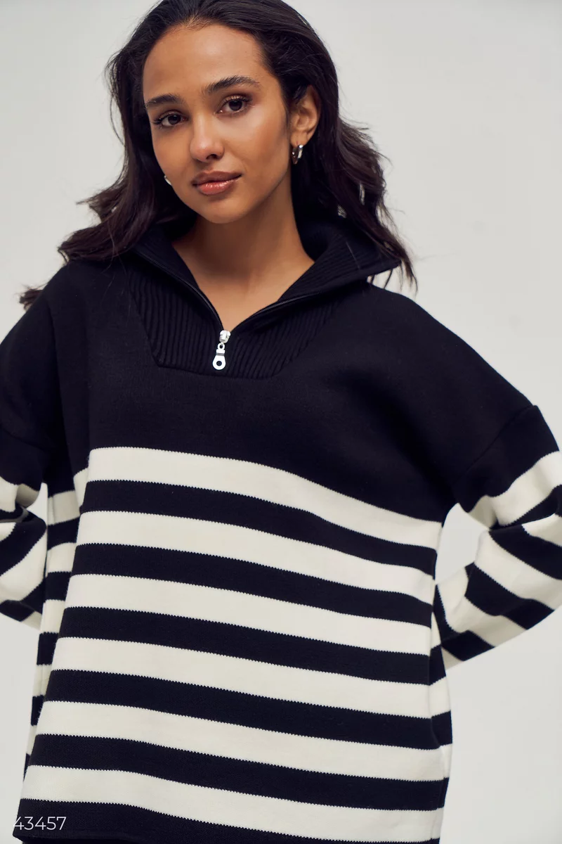 Black striped sweater photo 1