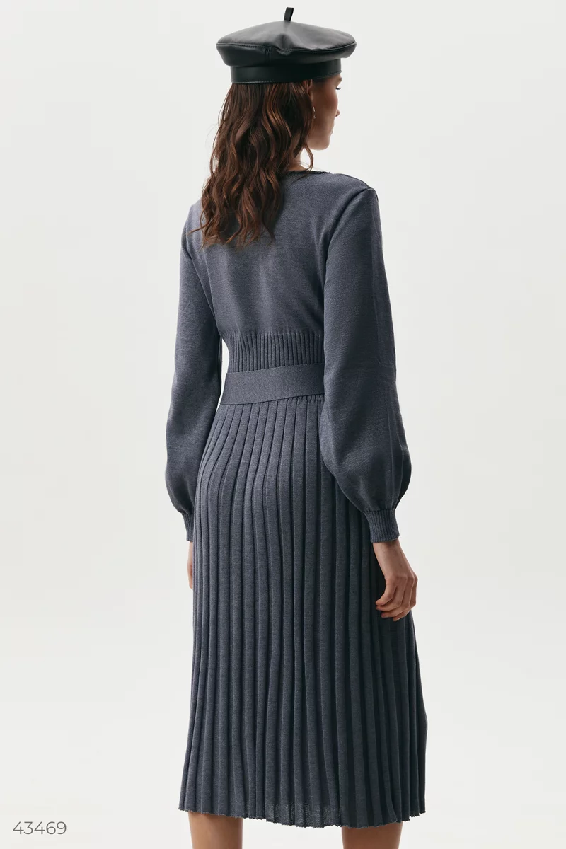 Blue knitted midi dress with pleated bottom photo 5