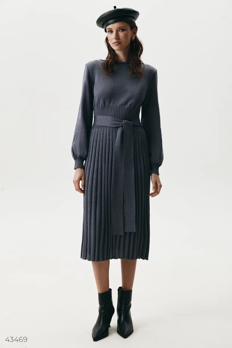Blue knitted midi dress with pleated bottom photo 2