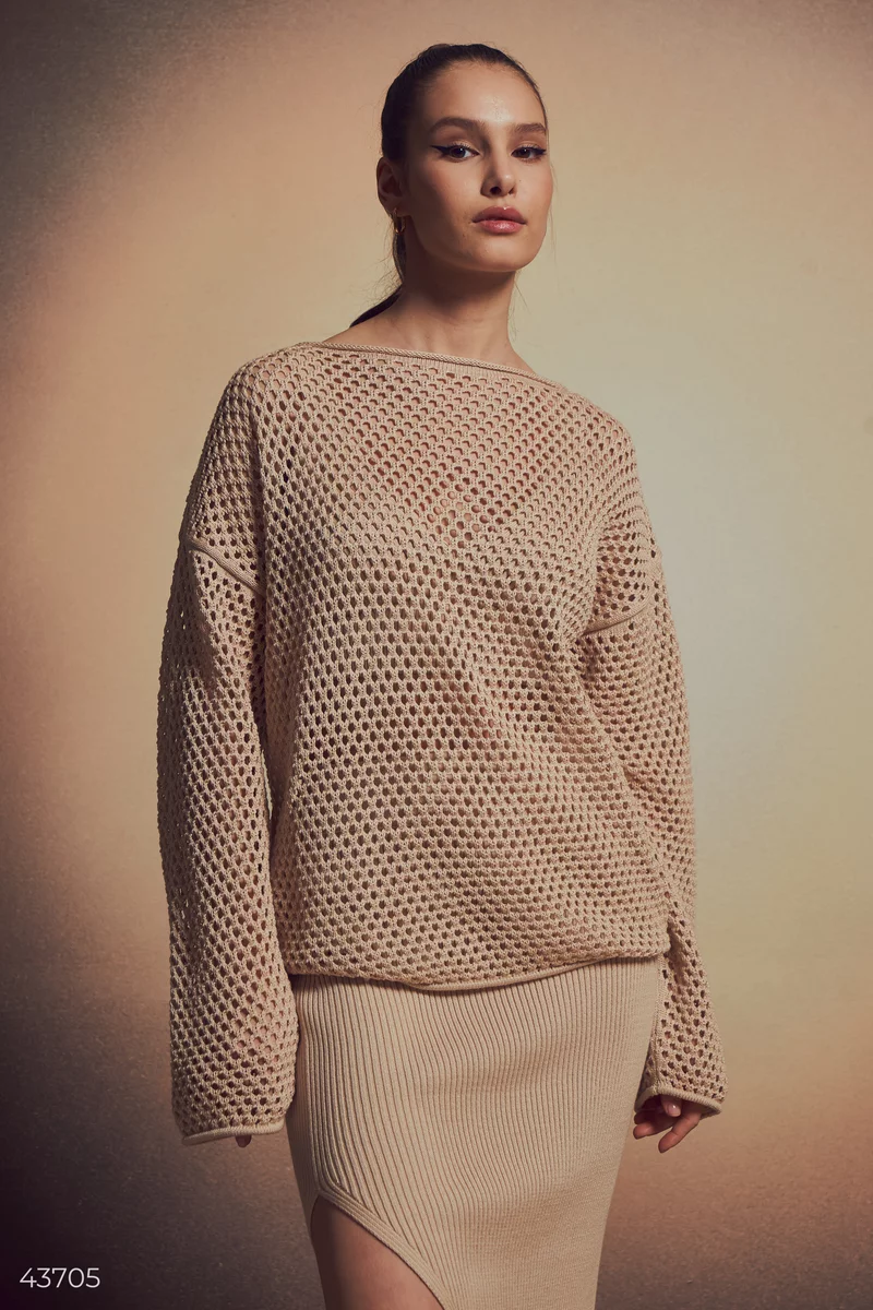 Бежевий светр з плетінням фотографія 5