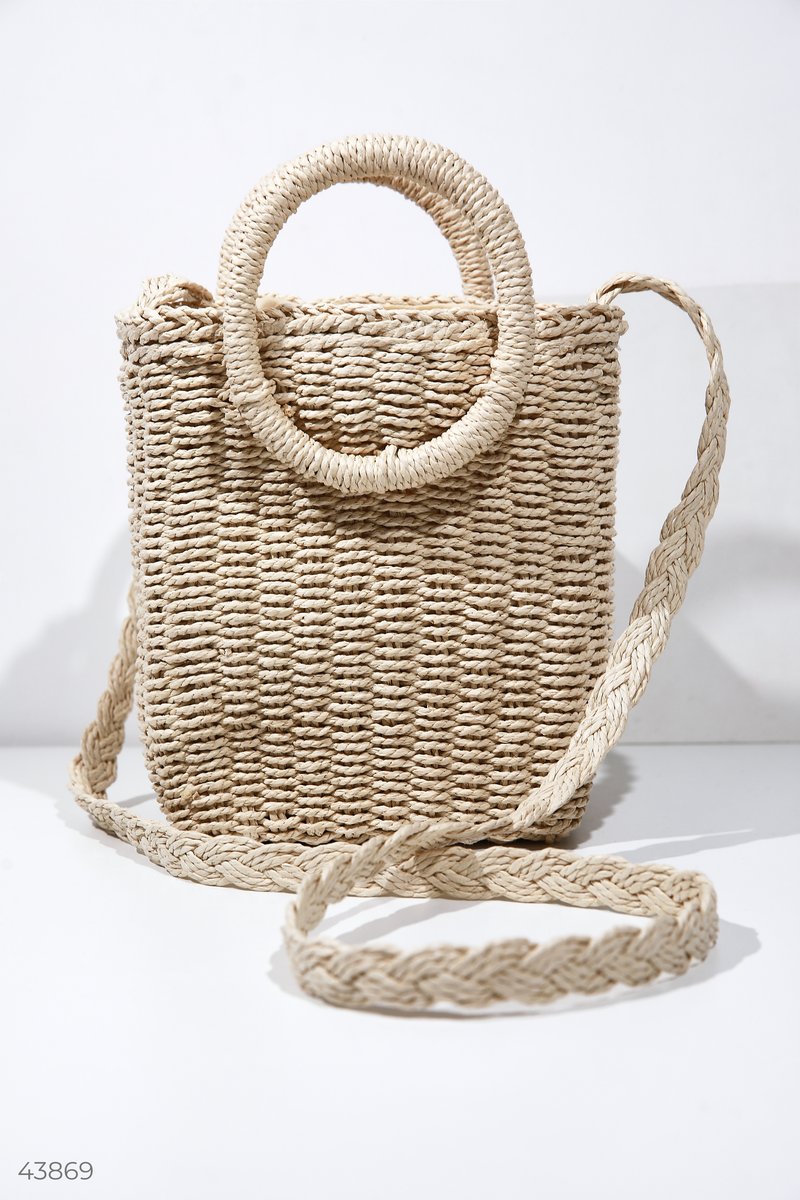 Квадратная плетеная сумка
