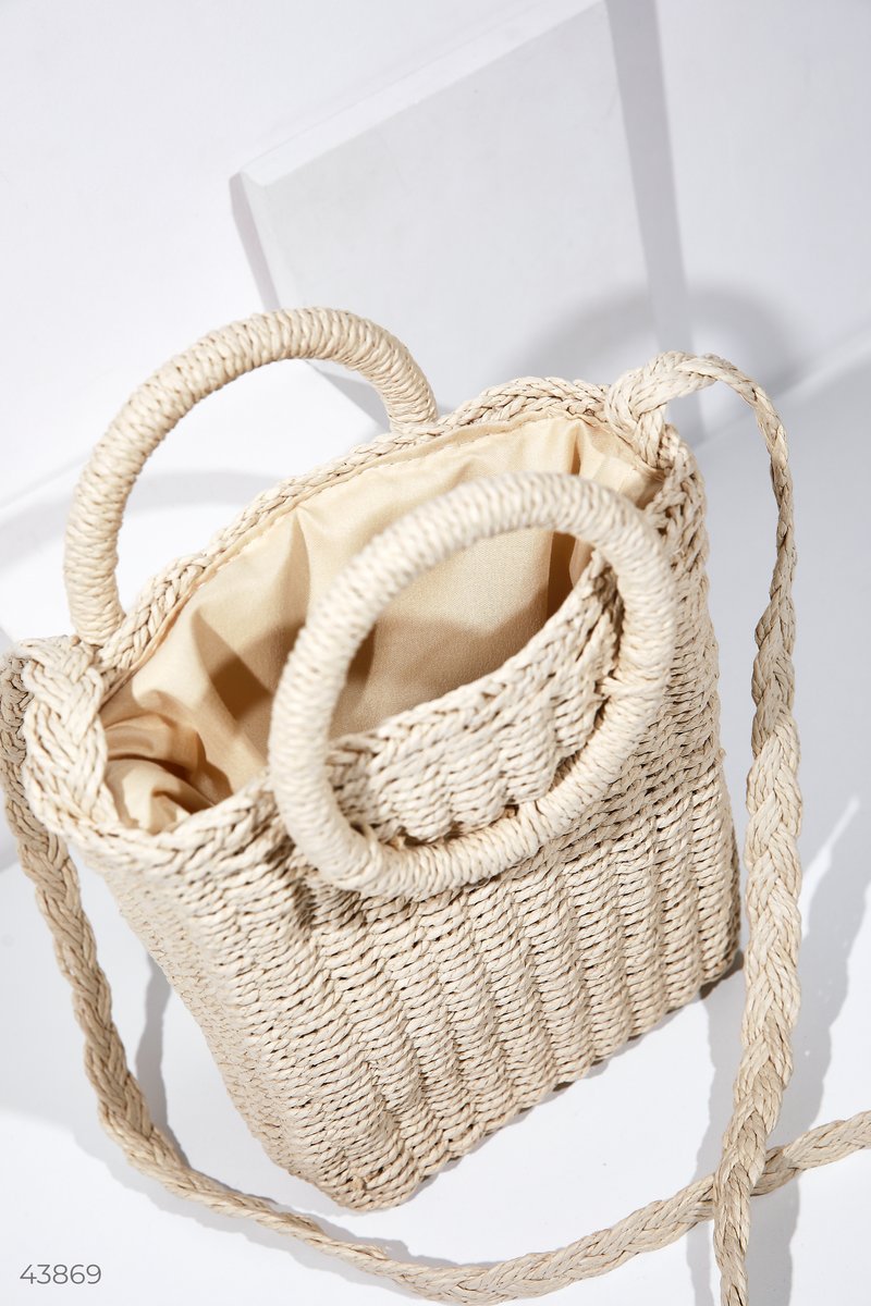 Квадратная плетеная сумка