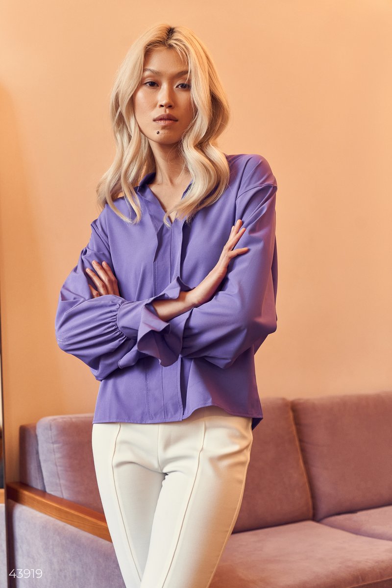 Легкая блуза фиолетового цвета