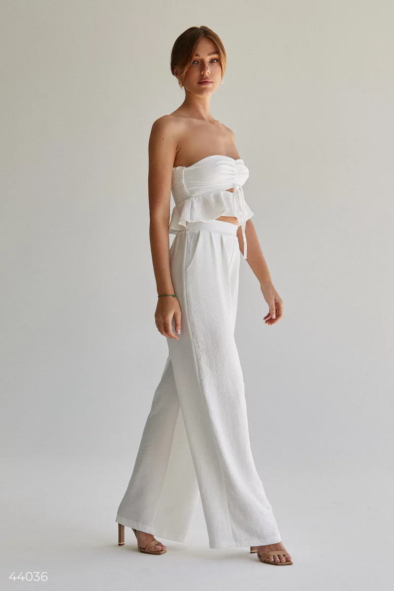 Молочный брюки свободного кроя фотография 2