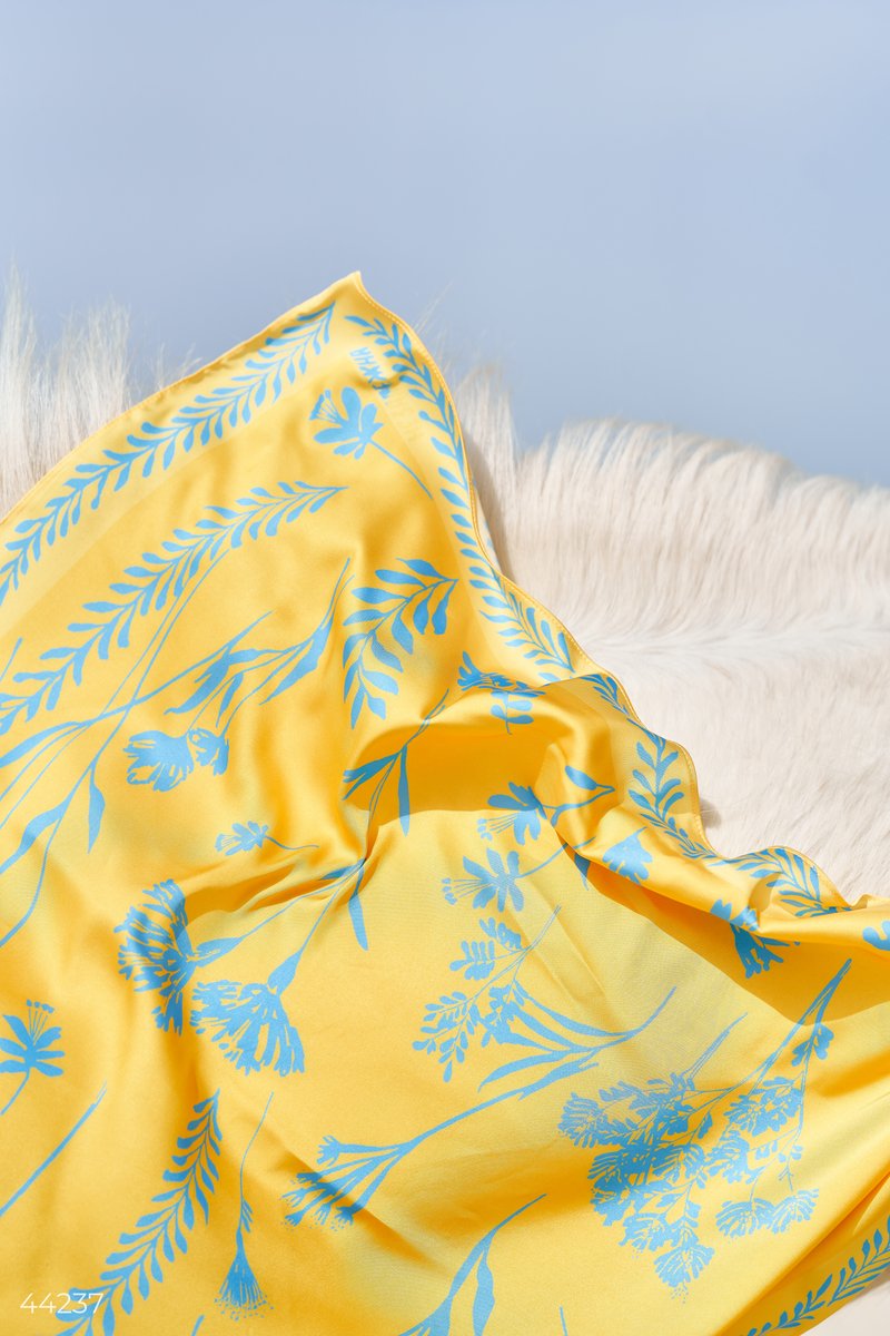Scarf with blue and yellow print