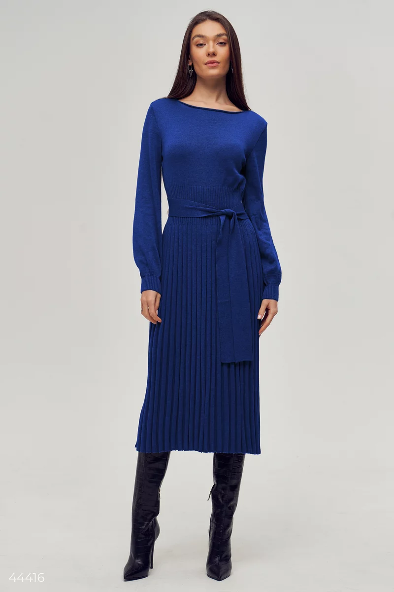Knitted midi dress in an electric shade with a pleated bottom photo 3