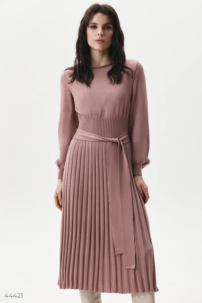 Pink knitted midi dress with pleated bottom photo 1