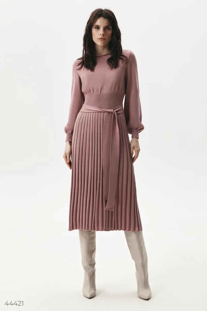 Pink knitted midi dress with pleated bottom photo 2