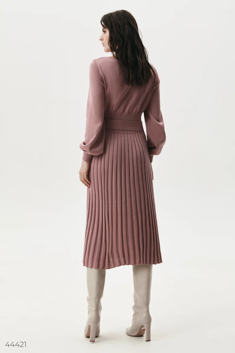 Pink knitted midi dress with pleated bottom photo 5