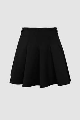 Black pleated skirt