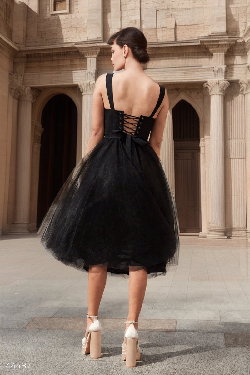 Фатиновое черное платье фотография 5