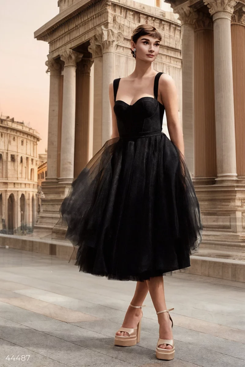 Фатиновое черное платье фотография 2
