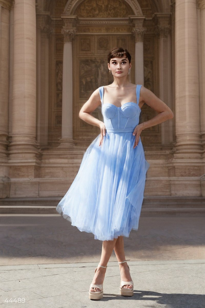 Фатиновое голубое платье-бюстье фотография 3