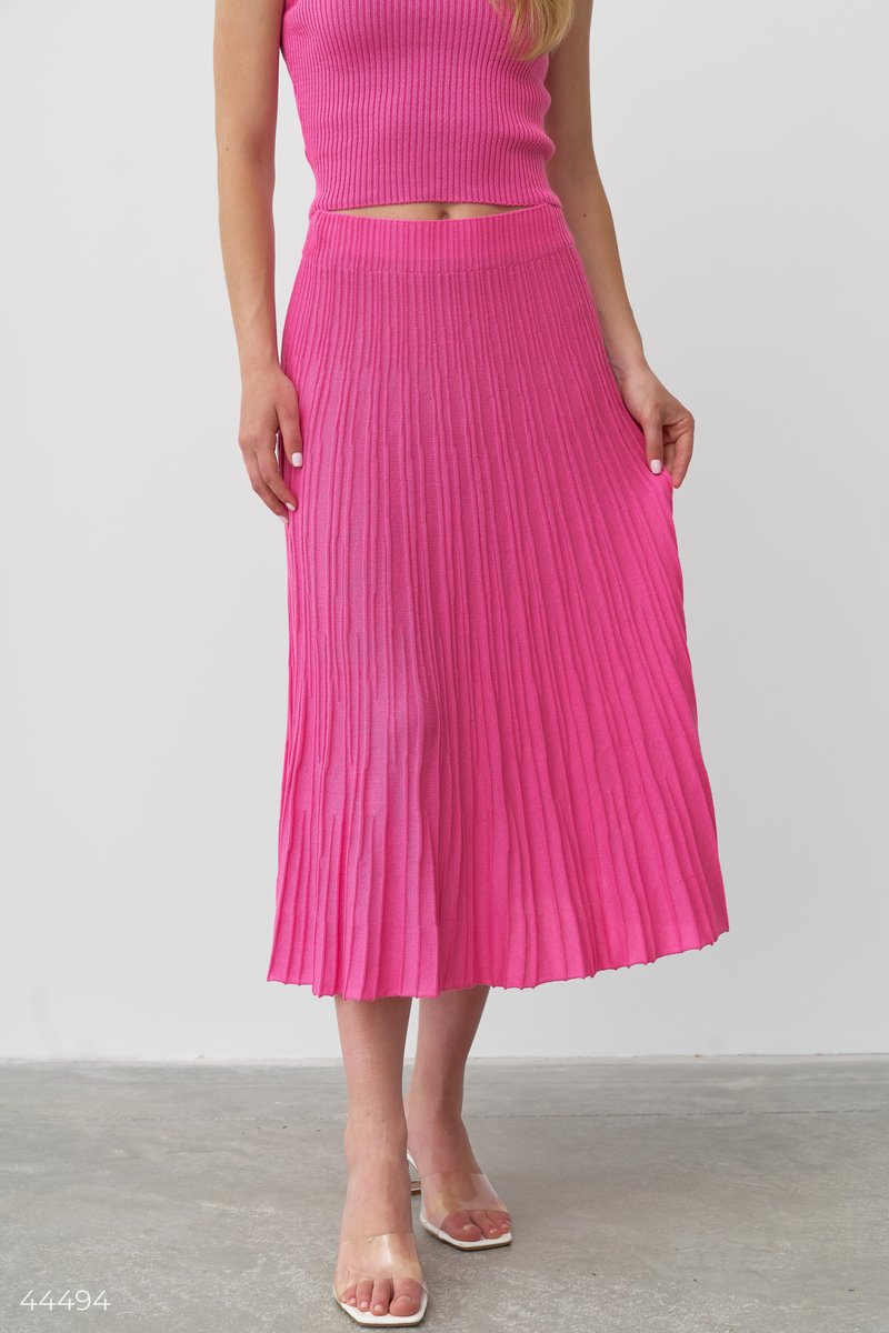 Knitted pleated skirt photo 3