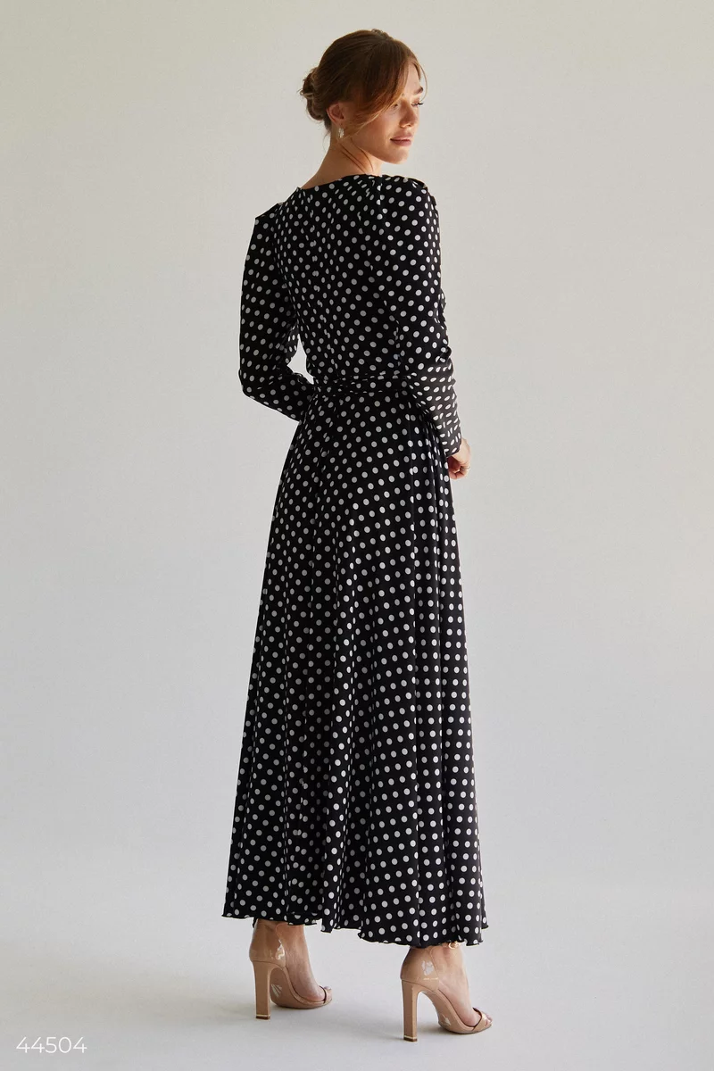 Spectacular dress with polka dots photo 4