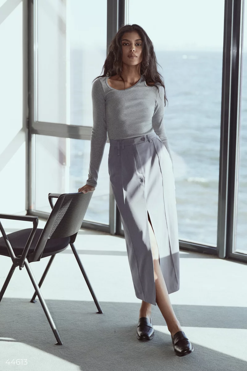 Gray skirt with business style photo 4