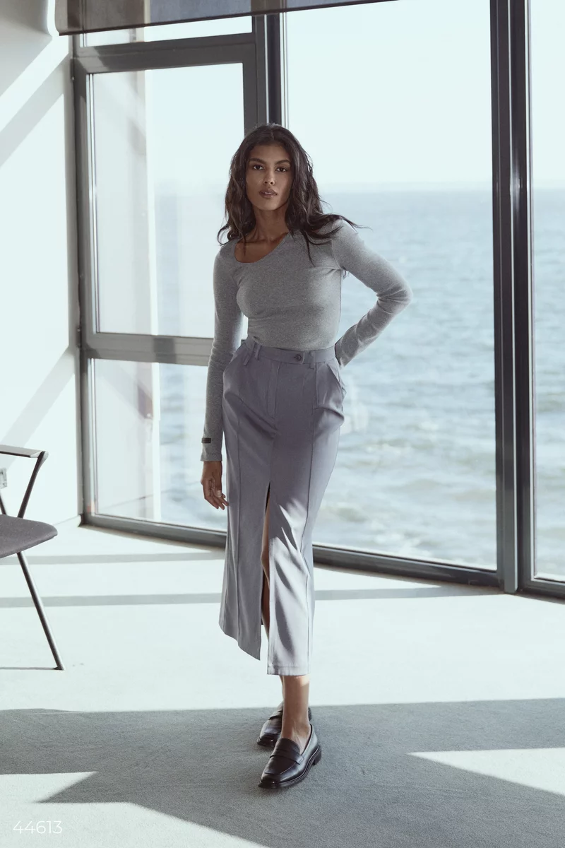 Gray skirt with business style photo 5