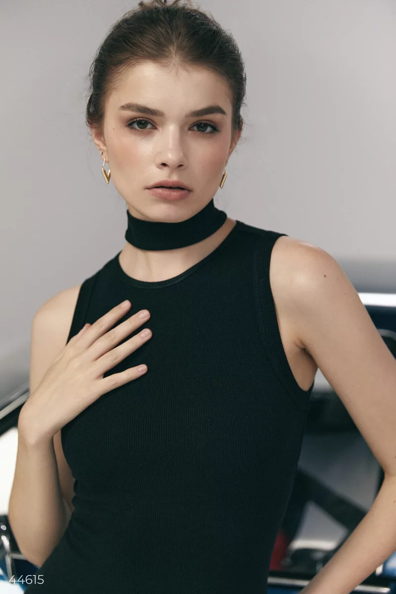Black knitted dress with a choker photo 4