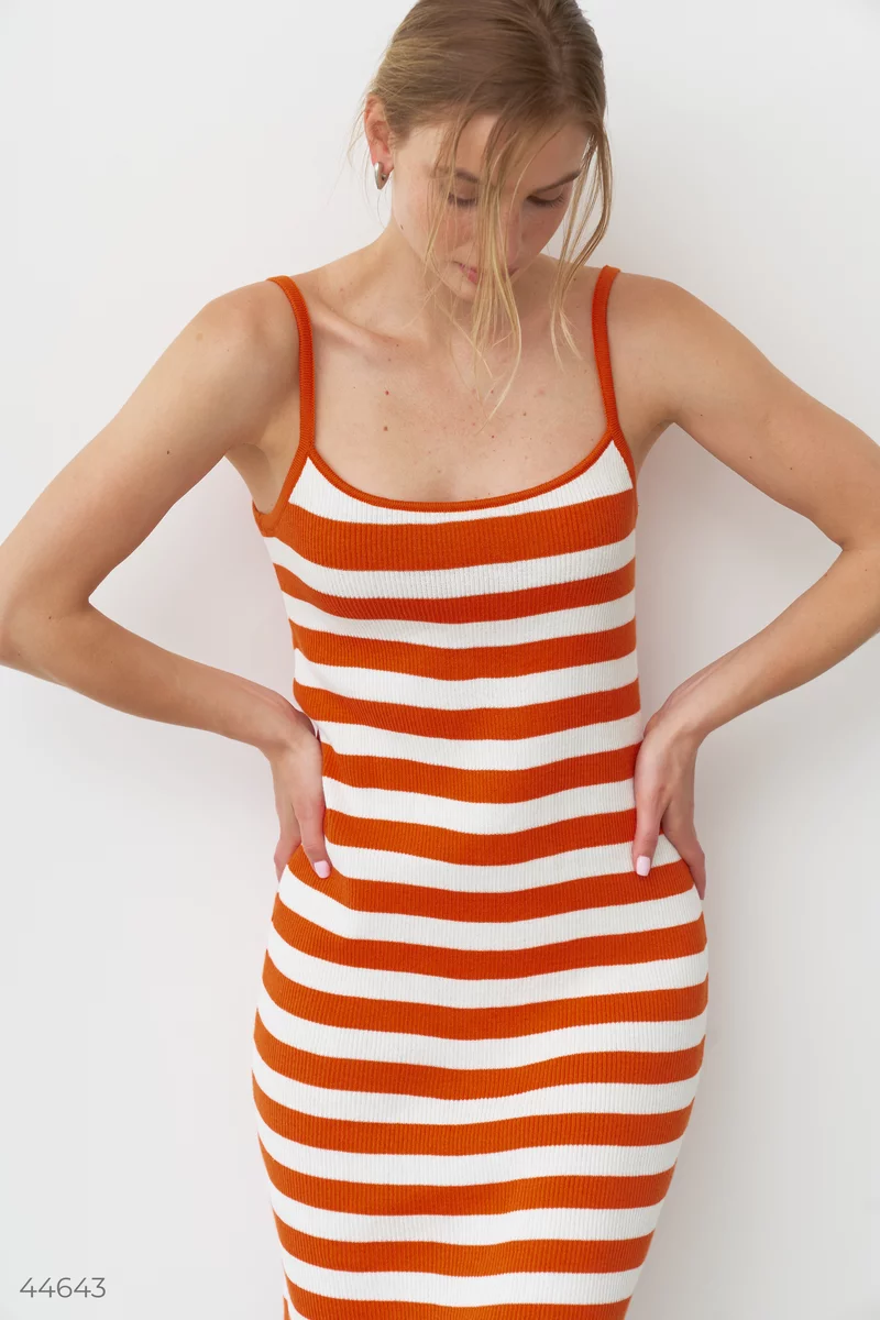 Striped knitted dress photo 3
