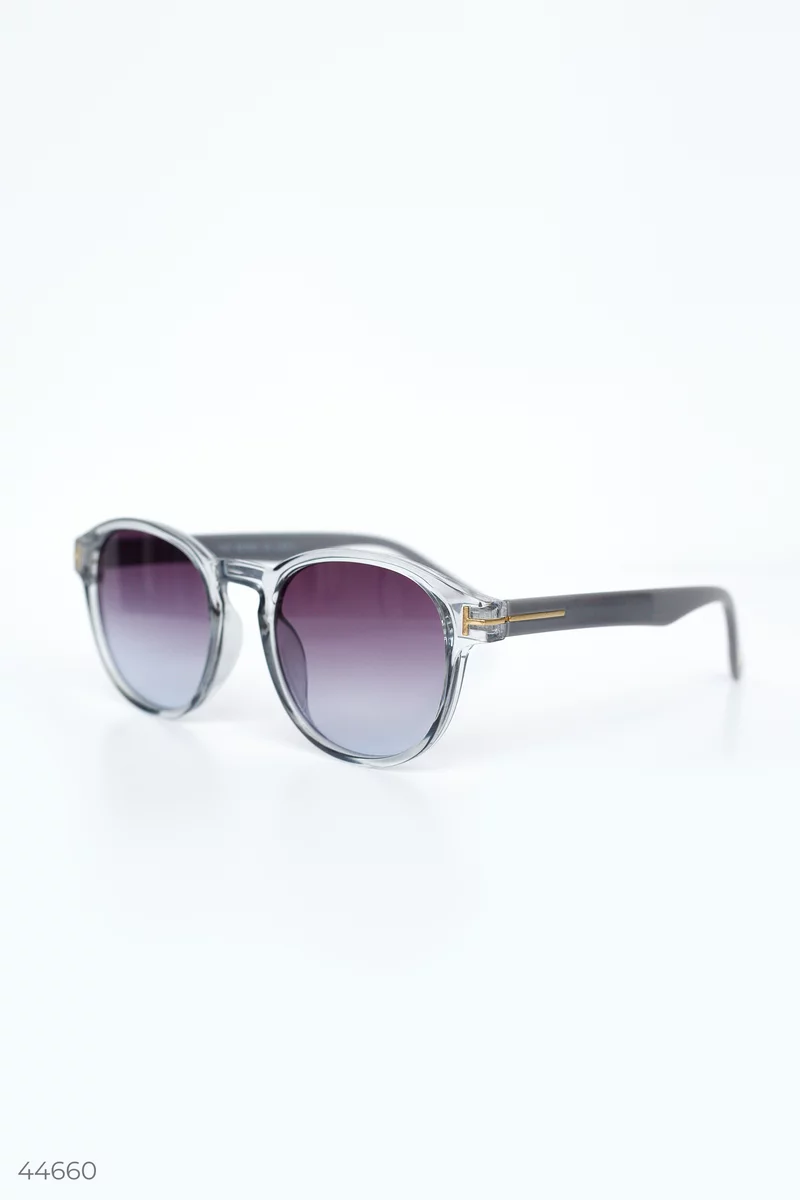 Солнцезащитные очки с серой оправой фотография 1